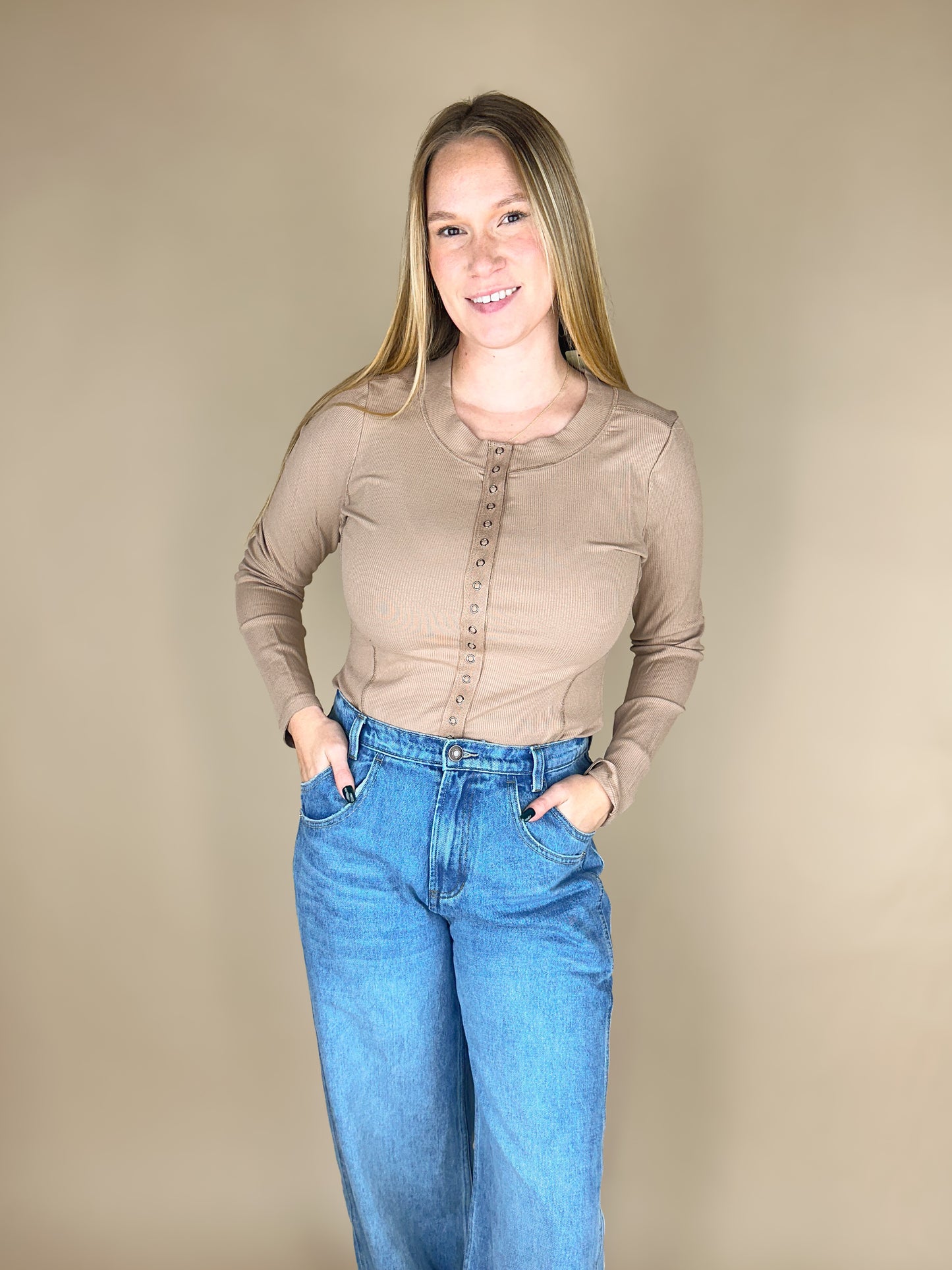 The Ellis Top - Mocha