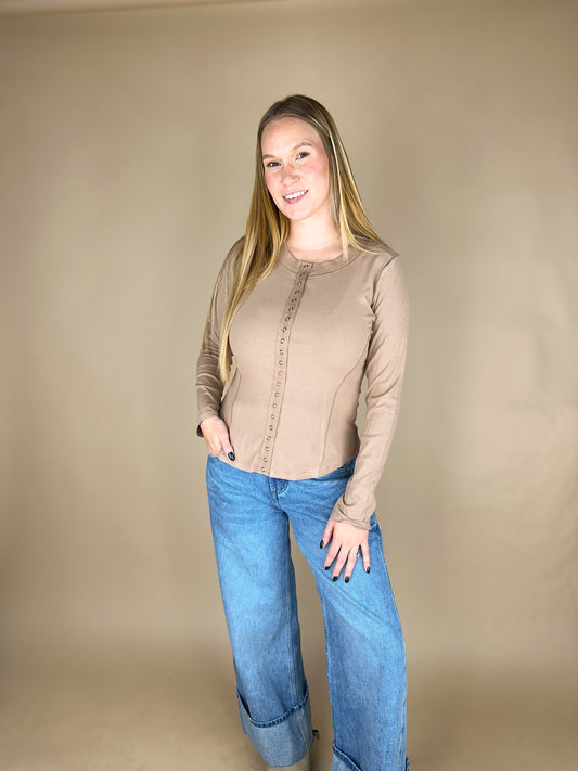 The Ellis Top - Mocha