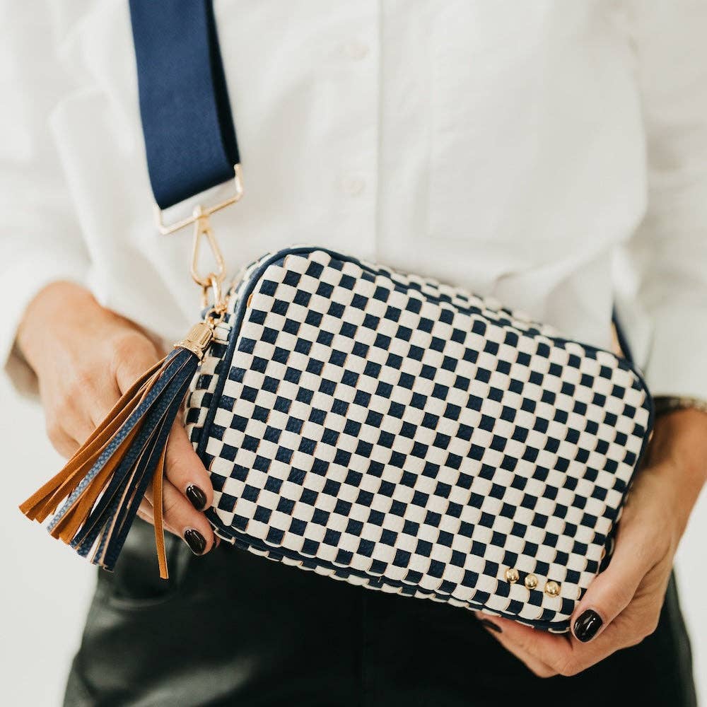 Woven Willow Camera Crossbody Bag Wholesale