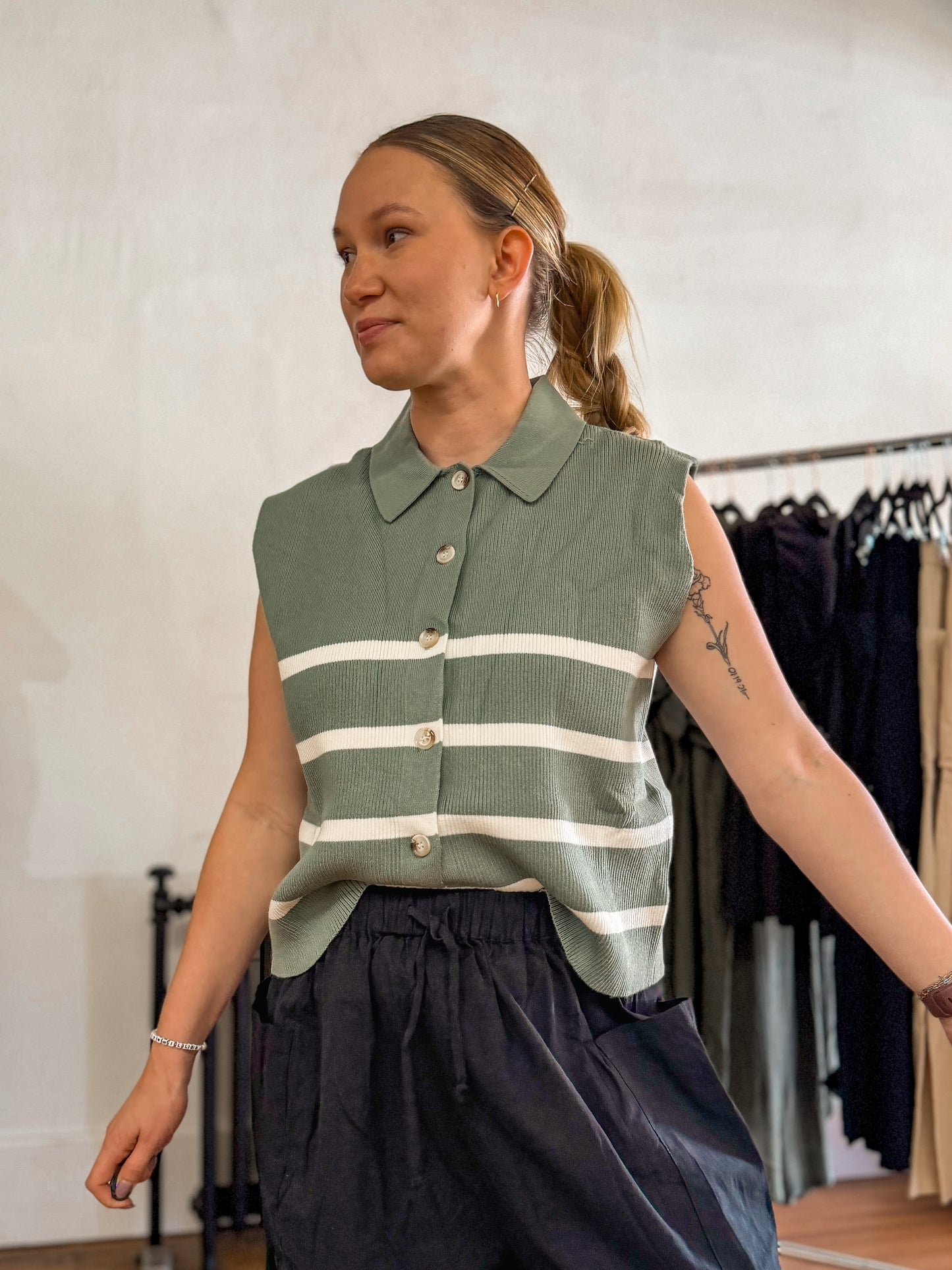 ALL SEASON LAYERING VEST
