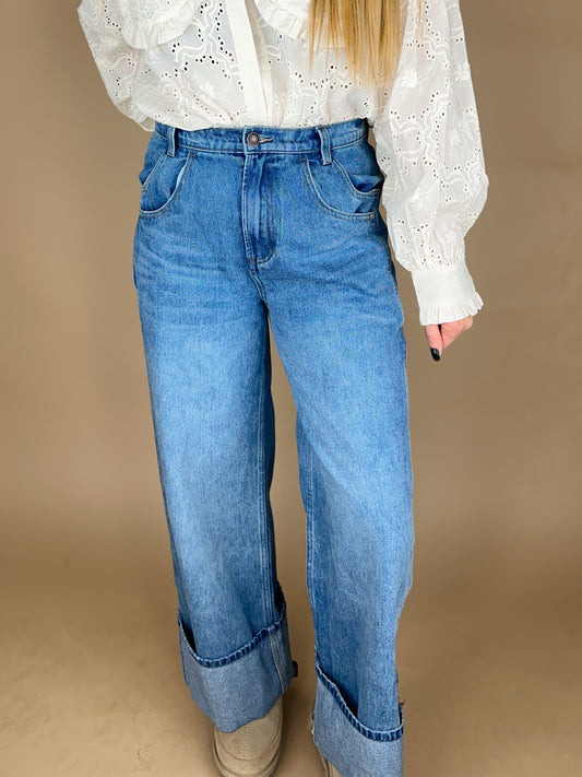 The Emerson Wide Leg Jean