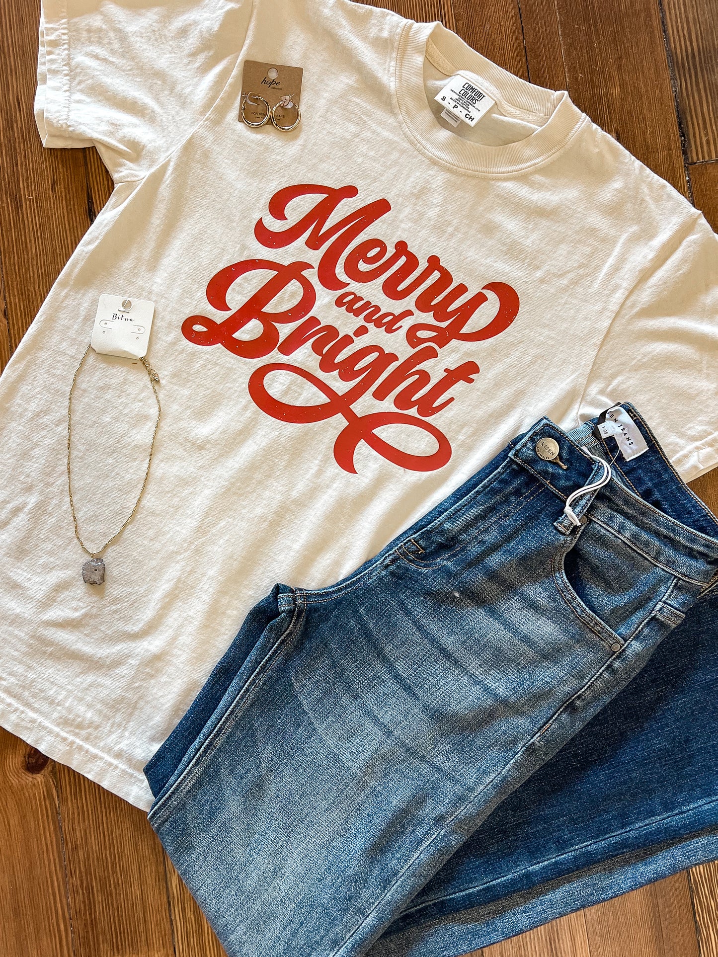 Merry & bright Tee